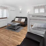 Appartement Amazing In *